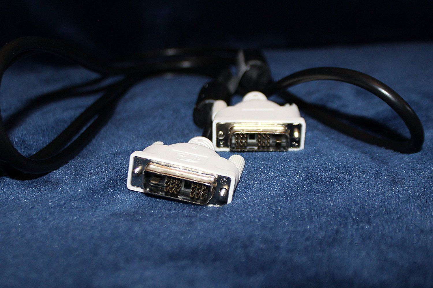 Alfa Store. Dell 507A2 6FT DVID Male monitor Graphics cable