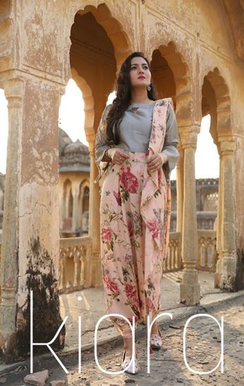 Saree gown idea | Long gown dress, Long dress design, Stylish dresses