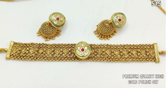 Picture of glamorous gold plated party wear jwellary