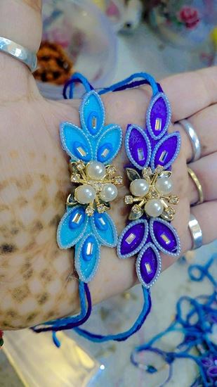 Picture of Peacock Feather Pearl Rakhi Set 🦚💙
